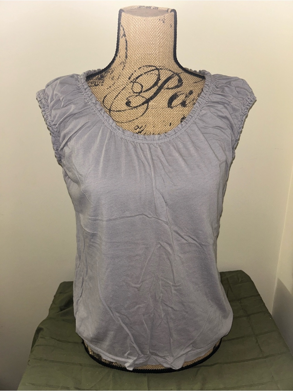 Loft Gray Sleeveless Ruffle-Trim Women's Top Large